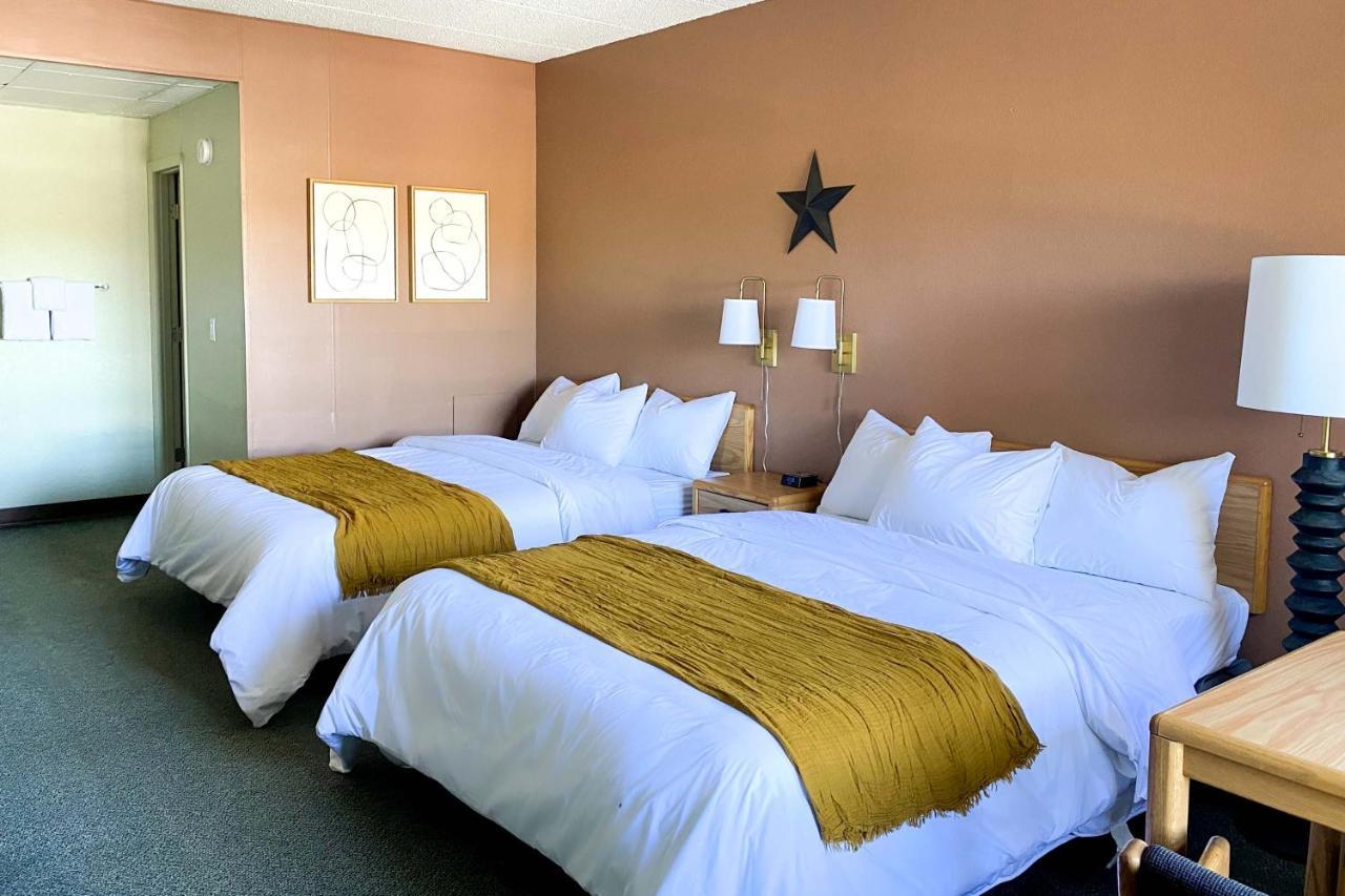 The Benson Motel - Benson, Mn - Us-12 Hwy Zewnętrze zdjęcie